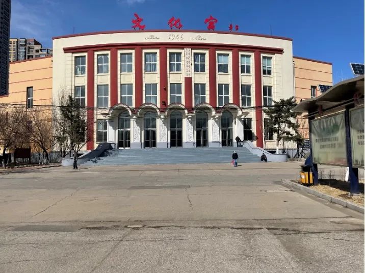 我更愿意讲述那些跟人们日常生活相关的微小的市井空间...... 我更愿意讲述那些跟人们日常生活相关的微小的市井空间......