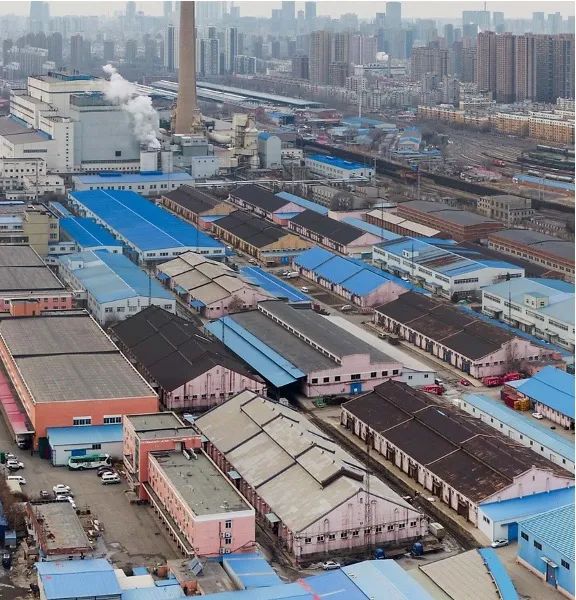 我更愿意讲述那些跟人们日常生活相关的微小的市井空间...... 我更愿意讲述那些跟人们日常生活相关的微小的市井空间......