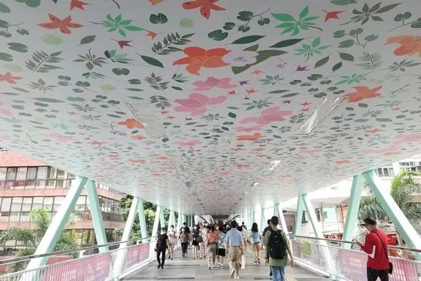 国际资讯 | [中国香港]优化步行环境 促进绿色出行/新版三维人行道路网数据集/自动停车系统增加车位(2022.11)