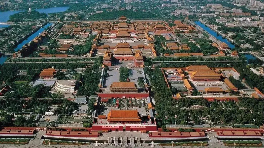 为什么城市会有中轴线？