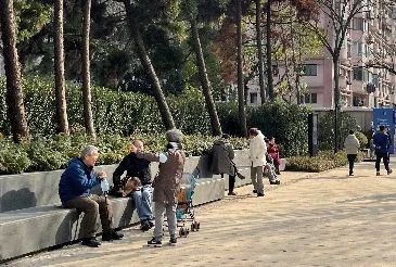 城市文化遗产活化中的空间、活动与社会价值——以上海上生新所和香港大馆为例