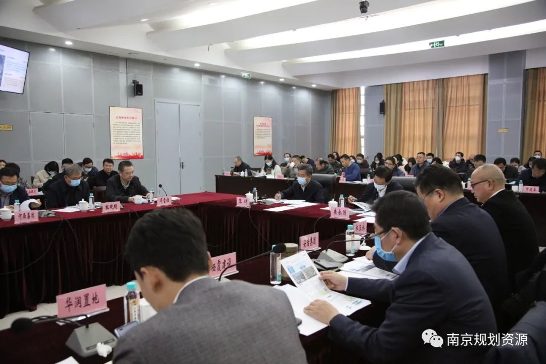我市召开在宁房地产开发企业代表座谈会 我市召开在宁房地产开发企业代表座谈会