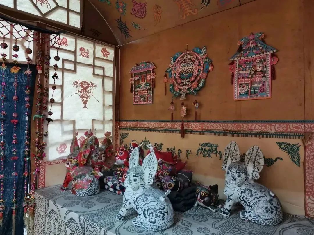 中国美术馆民间美术部到访中央美术学院非物质文化遗产研究中心 中国美术馆民间美术部到访中央美术学院非物质文化遗产研究中心