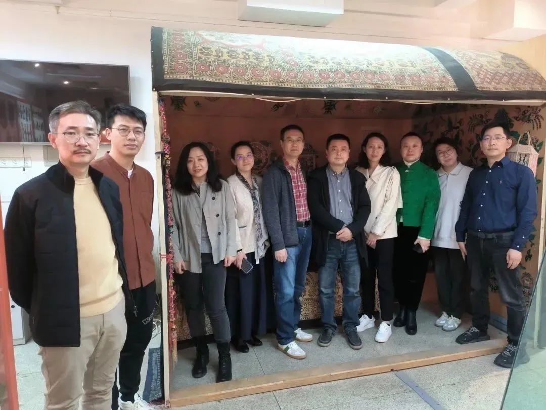 中国美术馆民间美术部到访中央美术学院非物质文化遗产研究中心 中国美术馆民间美术部到访中央美术学院非物质文化遗产研究中心