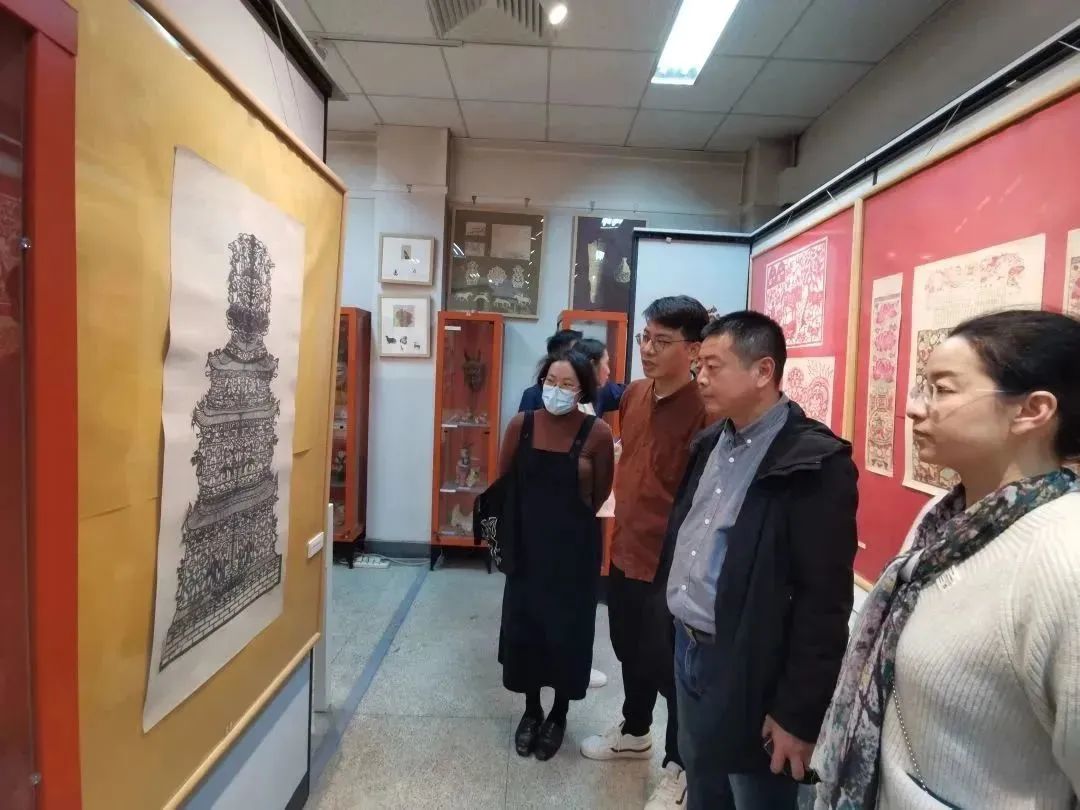 中国美术馆民间美术部到访中央美术学院非物质文化遗产研究中心 中国美术馆民间美术部到访中央美术学院非物质文化遗产研究中心