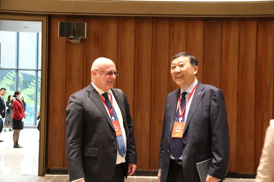 会议 | 中国城市规划学会联合发布《公园城市指数2022》,为探索中国式现代化城市转型发展贡献智慧 会议 | 中国城市规划学会联合发布《公园城市指数2022》,为探索中国式现代化城市转型发展贡献智慧