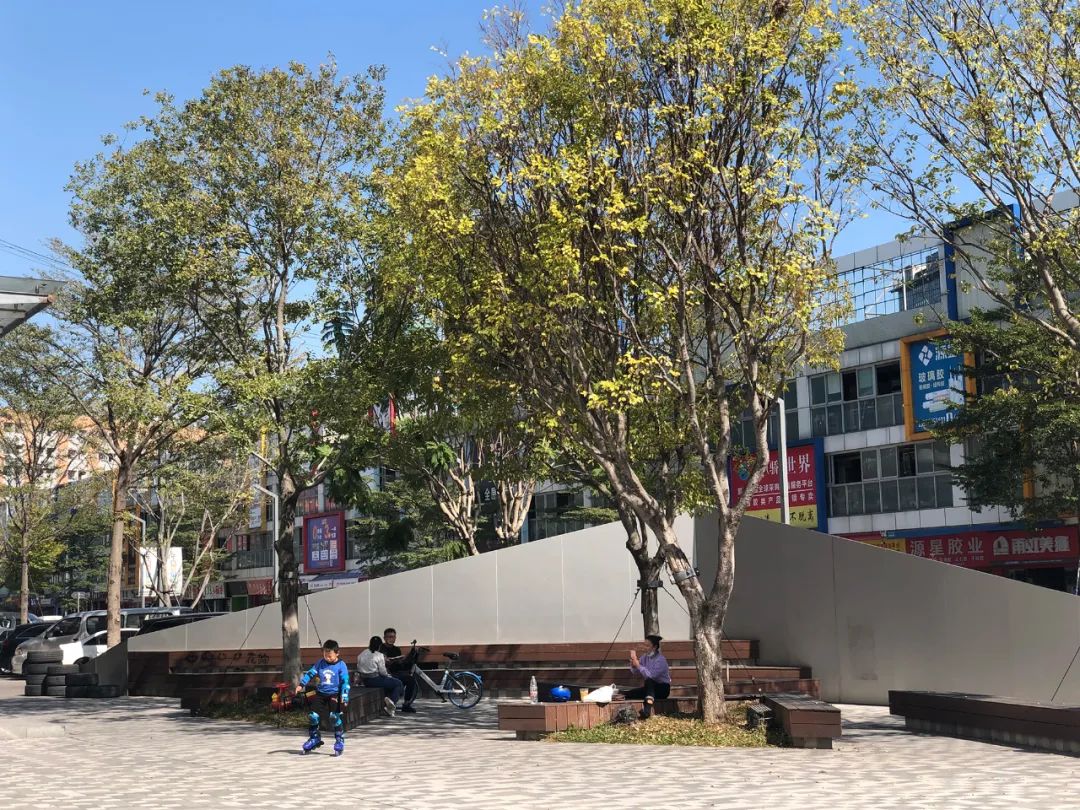 路过广州，船坞之上的“杂院”生活