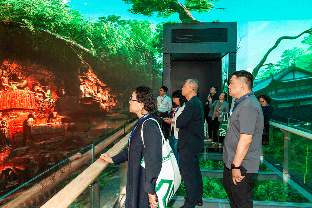 2022年中国城市规划学会住房与社区规划专业委员会年会在重庆顺利召开 2022年中国城市规划学会住房与社区规划专业委员会年会在重庆顺利召开