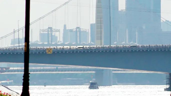路过广州,船坞之上的“杂院”生活 路过广州,船坞之上的“杂院”生活