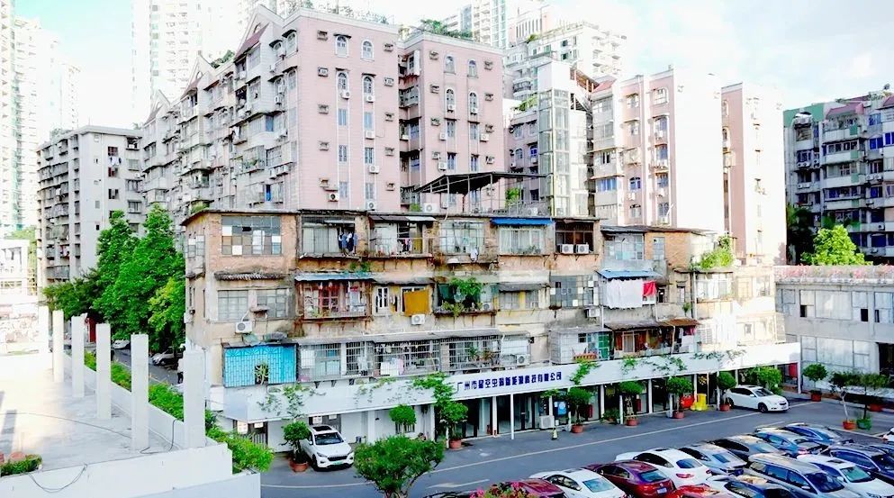 路过广州，船坞之上的“杂院”生活