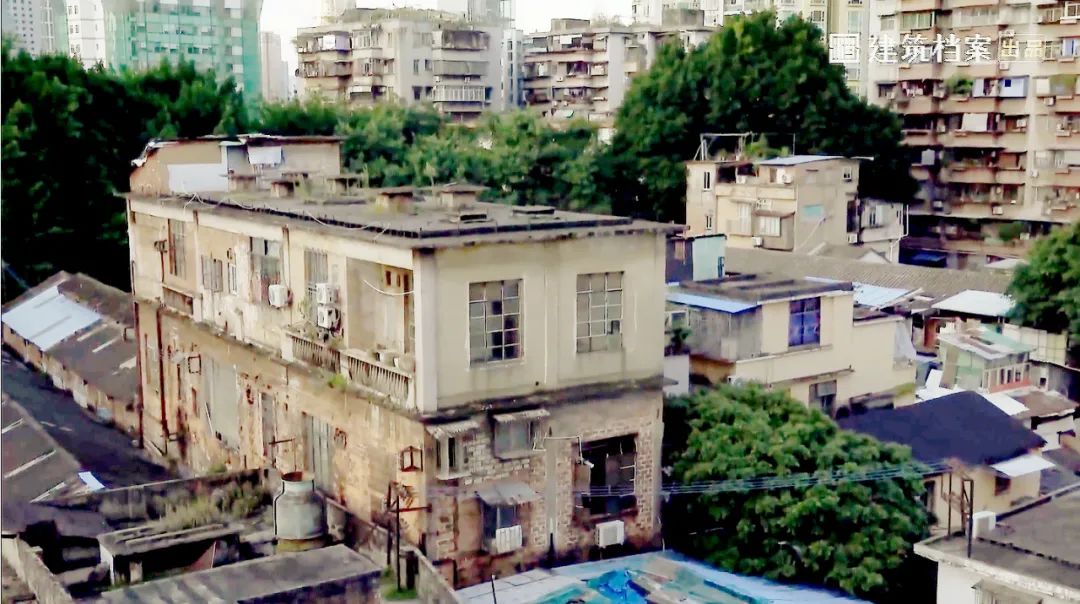 路过广州，船坞之上的“杂院”生活