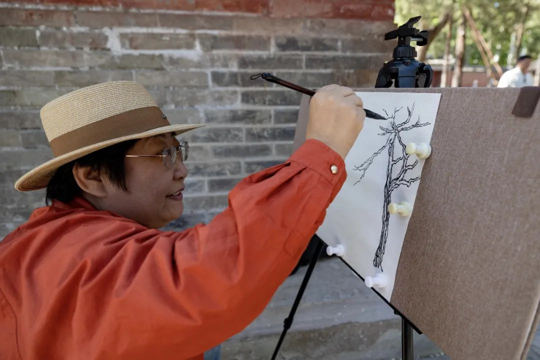 古刹悠悠春意深,这里的寺院书卷气浓 古刹悠悠春意深,这里的寺院书卷气浓