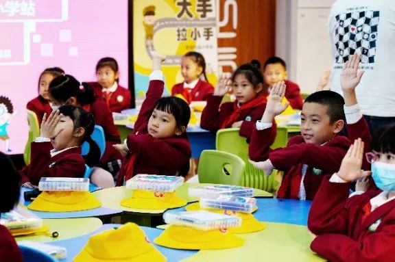 听说，黄埔区有一群社区设计师正在接受小朋友“检阅”｜社区设计师