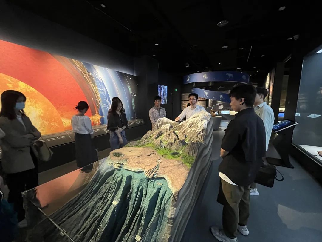 学思践悟建新功 奉献亚运在行动——市局团委组织开展“五四”主题团日活动 学思践悟建新功 奉献亚运在行动——市局团委组织开展“五四”主题团日活动