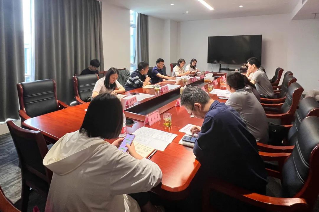 市规划和自然资源局深化开展“一张底图”赋能规划编制主题教育调研工作