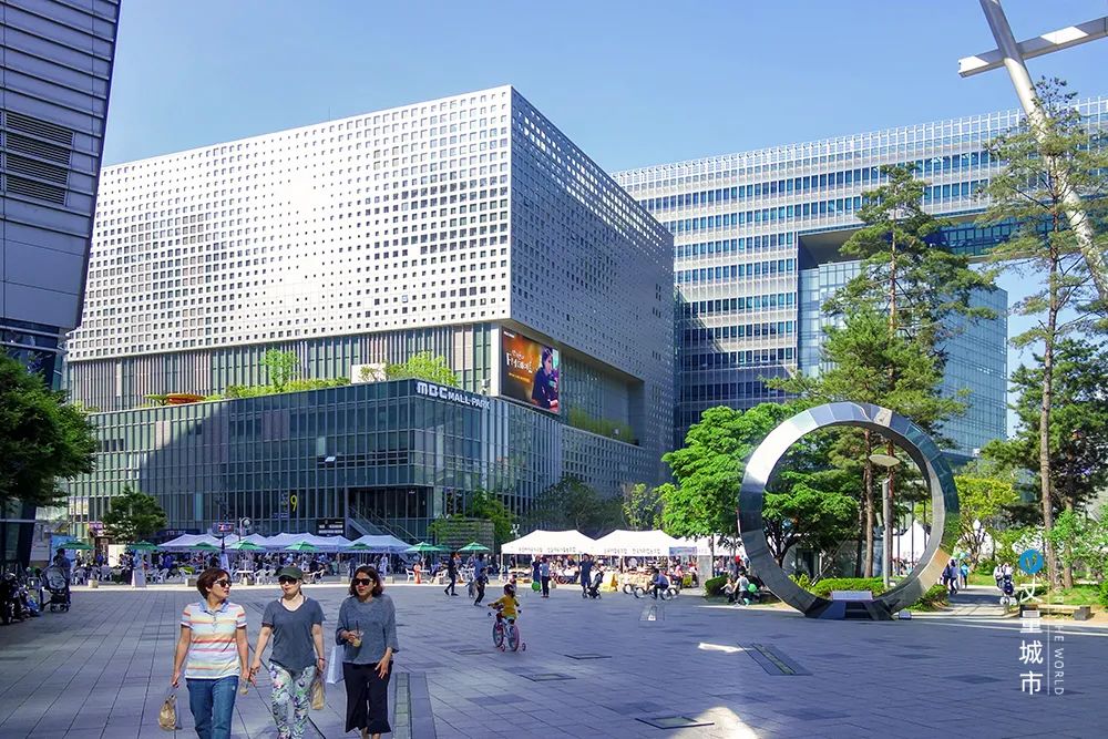 定制产业社区，撬动新城未来