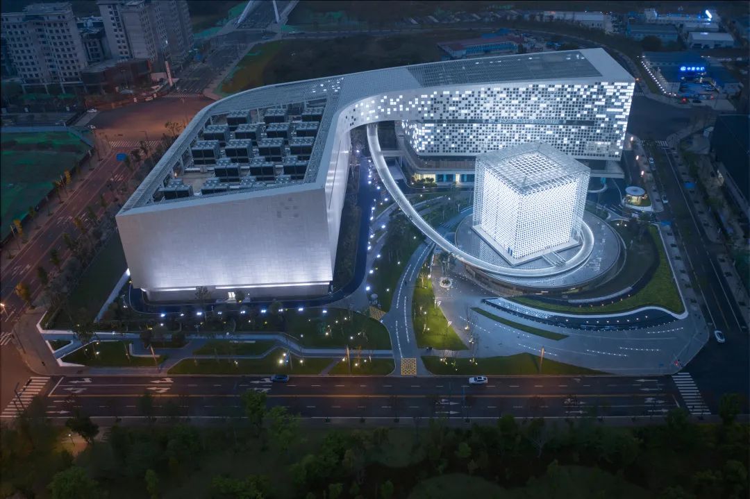 三星堆博物馆建筑师刘艺：比语言更适合评价建筑师的，是时间。