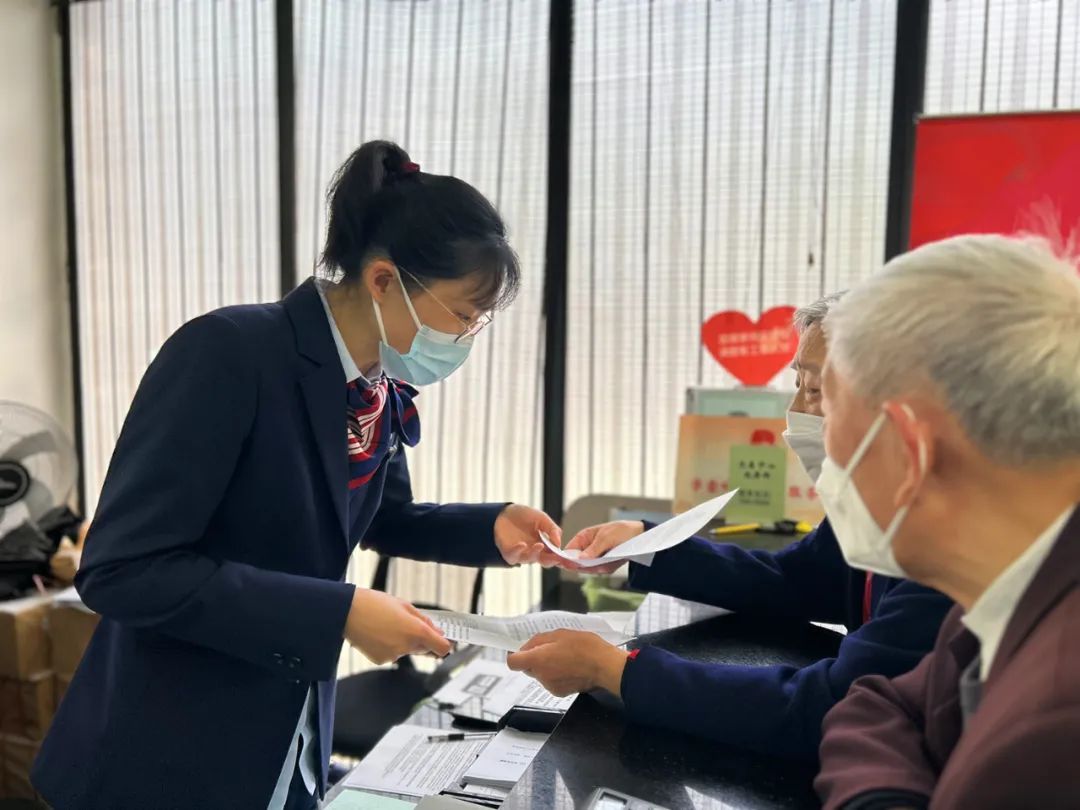 寻找最美不动产登记人 | 在登记一线，用青春谱写成就——记上海市静安区自然资源确权登记事务中心工作人员刘宇枫