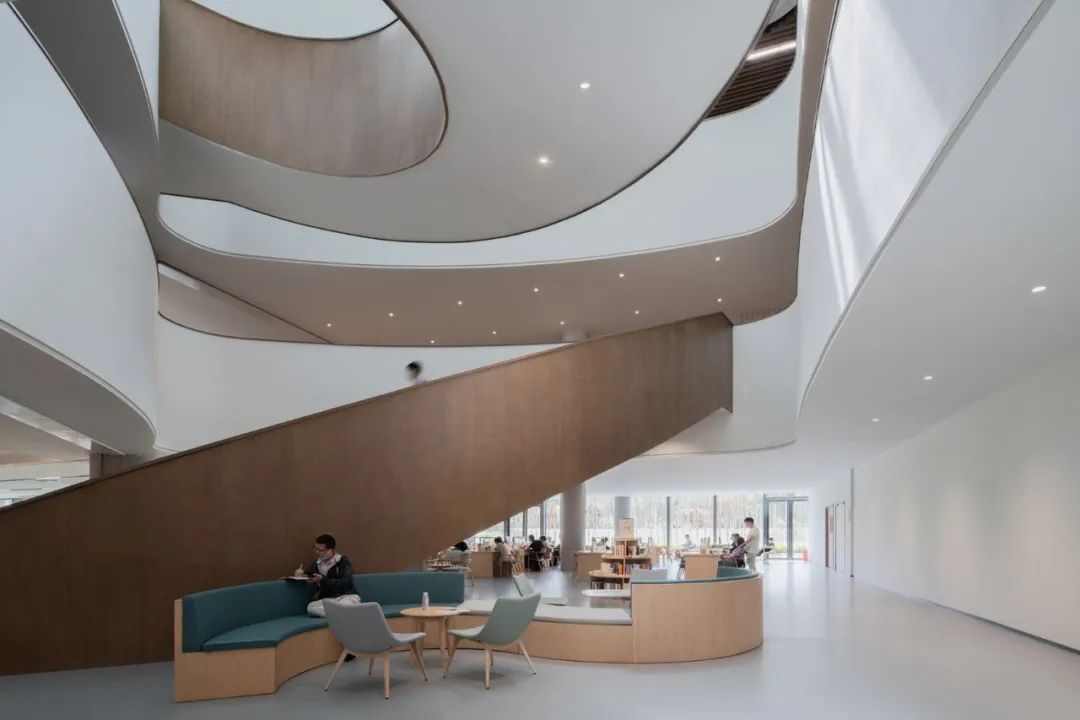 三星堆博物馆建筑师刘艺：比语言更适合评价建筑师的，是时间。