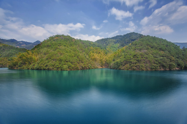 组团来杭！自然资源部携央媒记者走进青山村采访