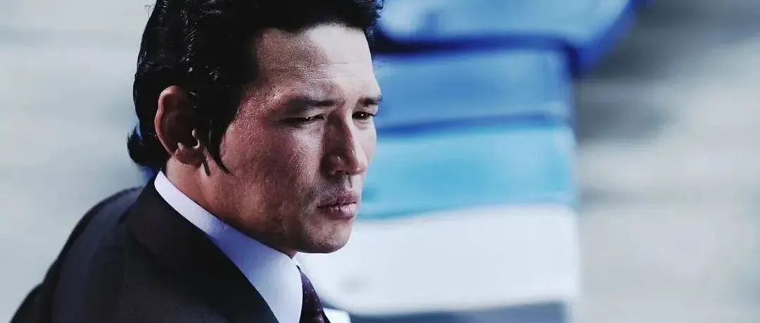 藤校建筑毕业却当了央媒记者，但睡得好了，人也年轻了