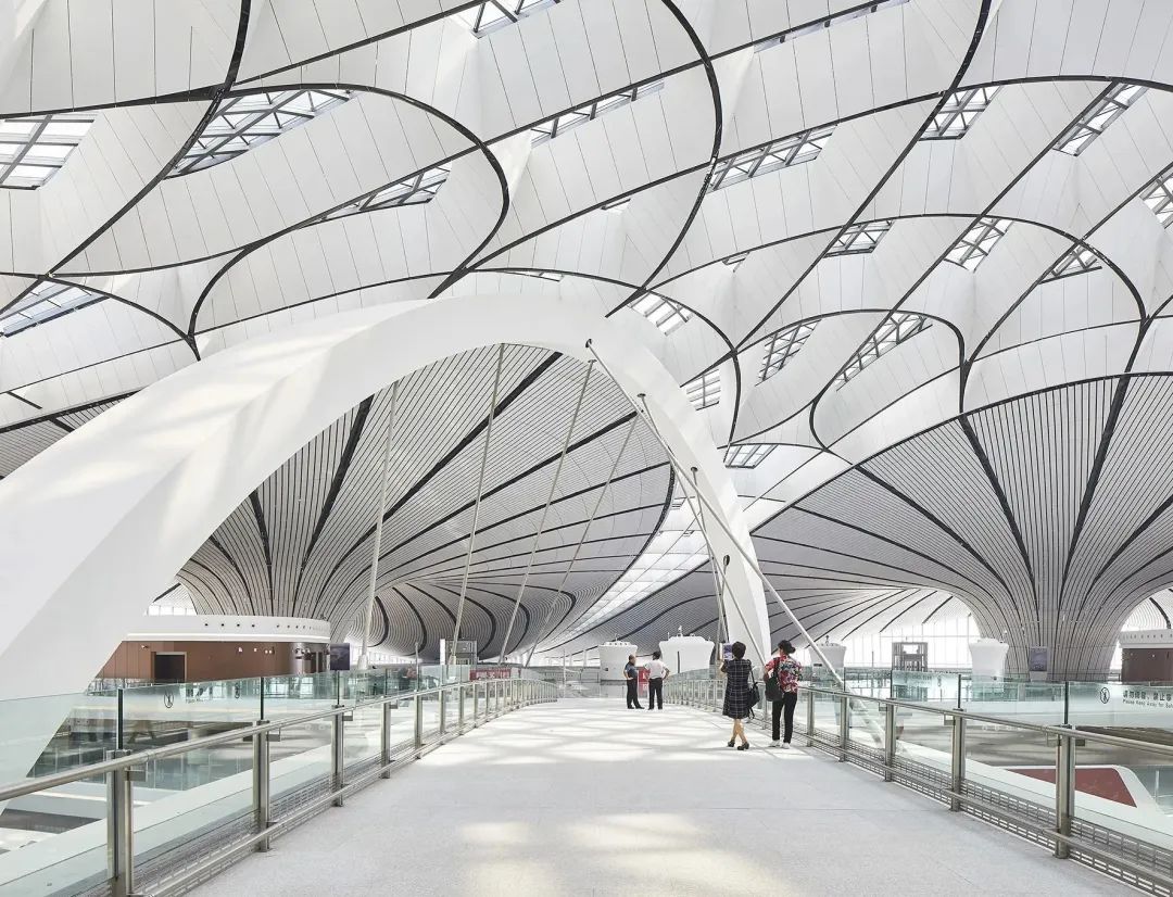 扎哈建筑事务所负责人舒马赫首部中文著作,专为中国建筑师而作 扎哈建筑事务所负责人舒马赫首部中文著作,专为中国建筑师而作