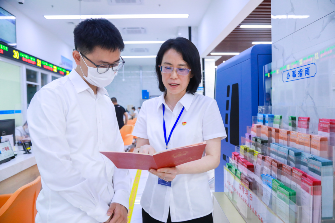寻找最美不动产登记人 | 件件有着落 事事有回音——记广东珠海登记中心斗门分中心工作人员彭慧娴