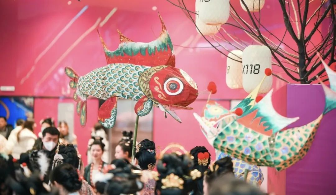 城市话题｜Z世代热衷的“非标商业”现象是什么？是商业突围，还是营销噱头？