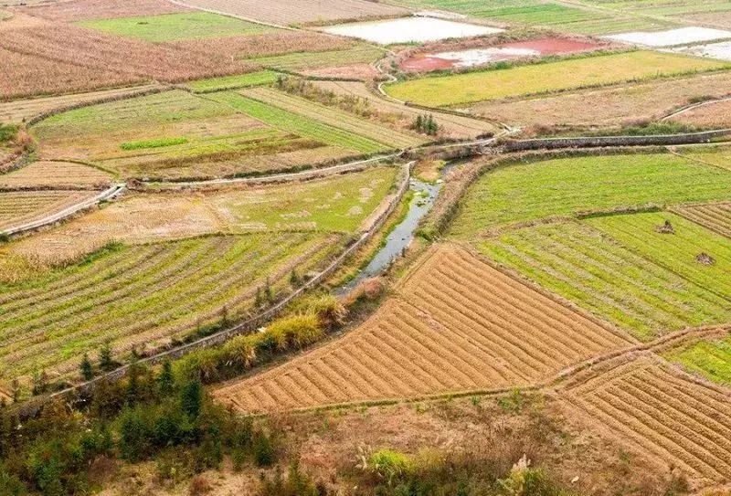 从法律角度看承包地细碎化解决的依据及路径 从法律角度看承包地细碎化解决的依据及路径