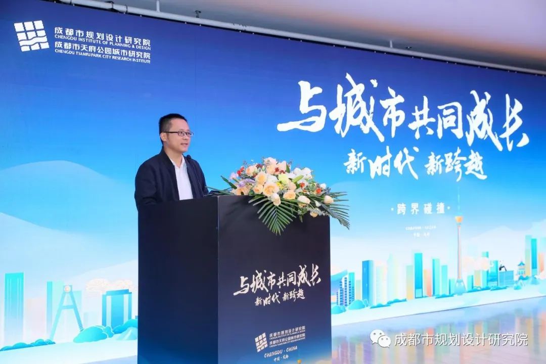 我院“与城市共同成长:新时代、新跨越”学术活动周——“跨界碰撞”学术交流活动圆满举办 我院“与城市共同成长:新时代、新跨越”学术活动周——“跨界碰撞”学术交流活动圆满举办