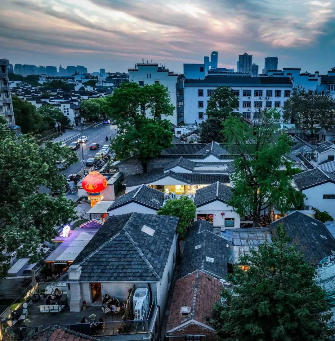 告别“大拆大建”时代，城市如何跨越新旧边界？