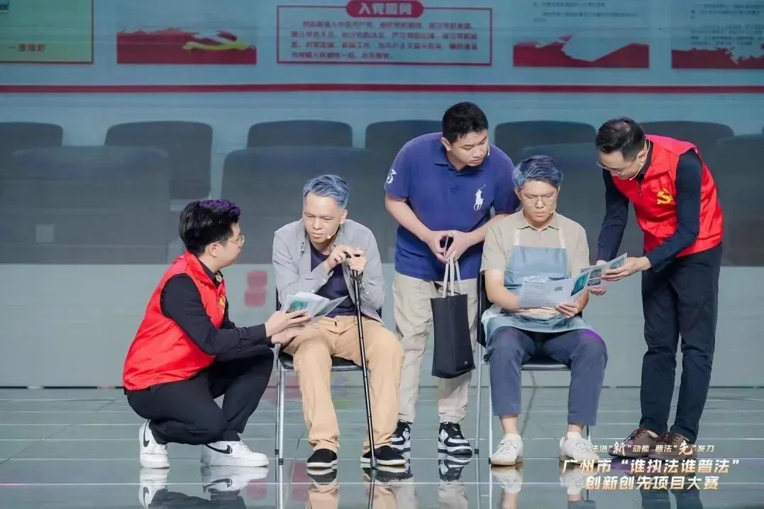 紧握奋进之笔,画好“四张图”,当好服务民生的设计师|社区设计师 紧握奋进之笔,画好“四张图”,当好服务民生的设计师|社区设计师