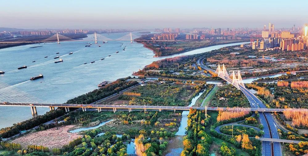 瞭望丨一江碧水润金陵——南京探索与江共生新路