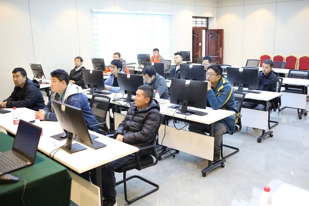 第六期自然资源系统无人机驾驶员培训在天水顺利开班 第六期自然资源系统无人机驾驶员培训在天水顺利开班