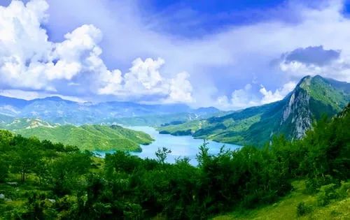 马牧青：景区提升永无止境（全文）