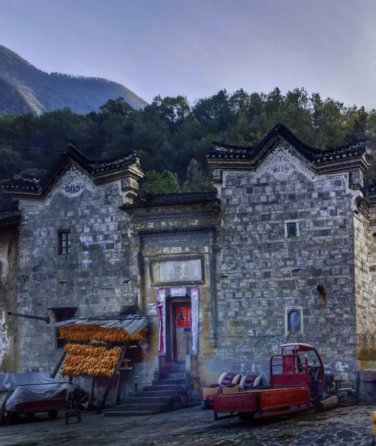 读城 | 何依:大山深处有人家——南漳冯家湾 读城 | 何依:大山深处有人家——南漳冯家湾