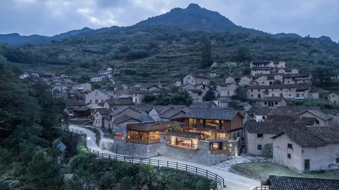 乡村振兴:困境与出路 乡村振兴:困境与出路