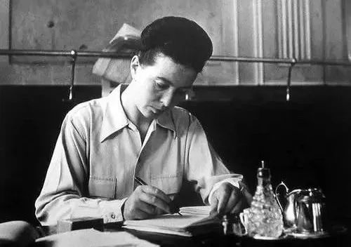 周国平哲学入门新作，2000年西方哲学史，学会关照自己的灵魂