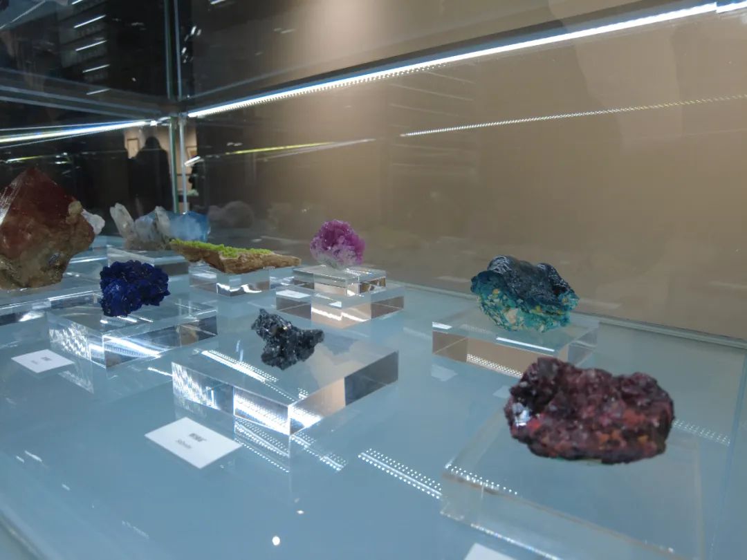 “矿意飞扬—矿物与艺术主题展”在京开幕