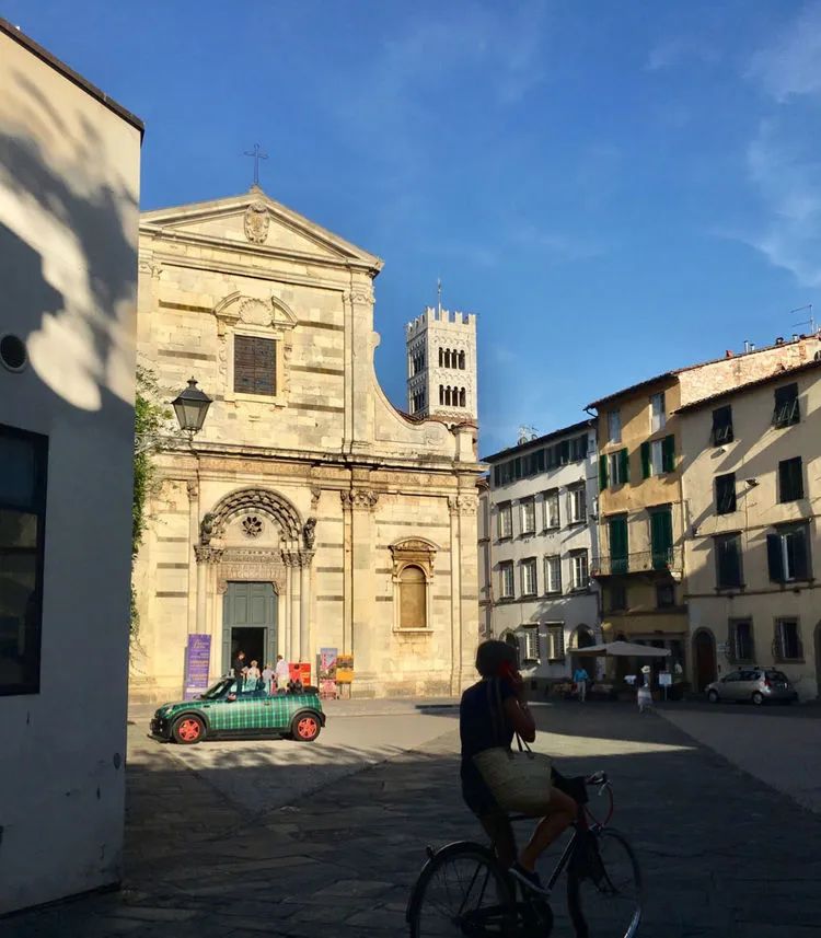 读城 | 何依:童话与歌剧的小城——卢卡(LUCCA) 读城 | 何依:童话与歌剧的小城——卢卡(LUCCA)