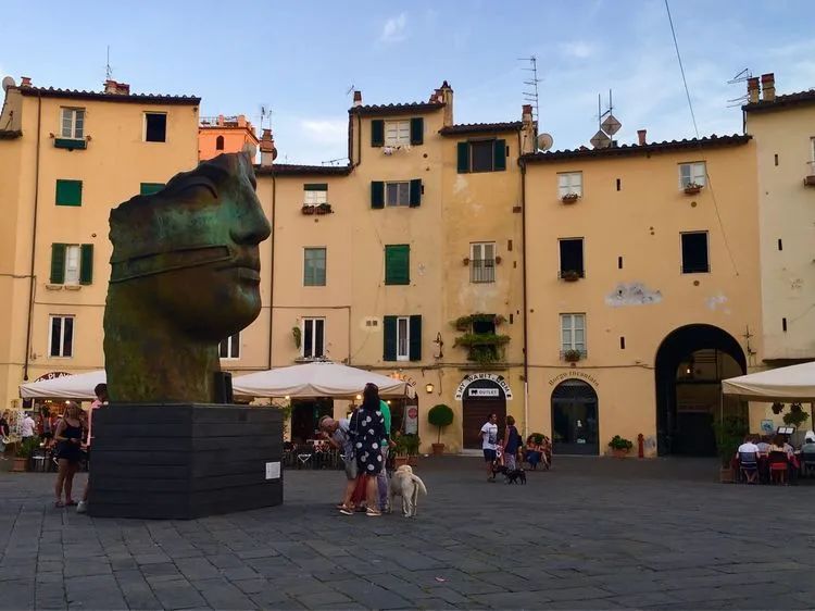 读城 | 何依:童话与歌剧的小城——卢卡(LUCCA) 读城 | 何依:童话与歌剧的小城——卢卡(LUCCA)