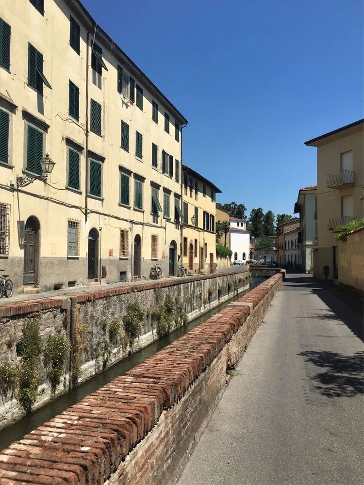 读城 | 何依:童话与歌剧的小城——卢卡(LUCCA) 读城 | 何依:童话与歌剧的小城——卢卡(LUCCA)