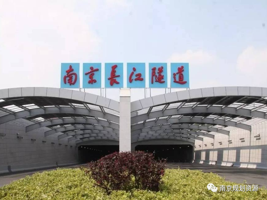 时空穿梭机｜从一桥飞架南北到跑出新时代“加速度”