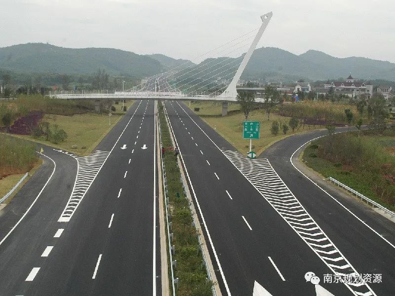 时空穿梭机｜从一桥飞架南北到跑出新时代“加速度”