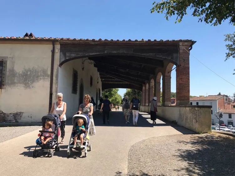 读城 | 何依:童话与歌剧的小城——卢卡(LUCCA) 读城 | 何依:童话与歌剧的小城——卢卡(LUCCA)