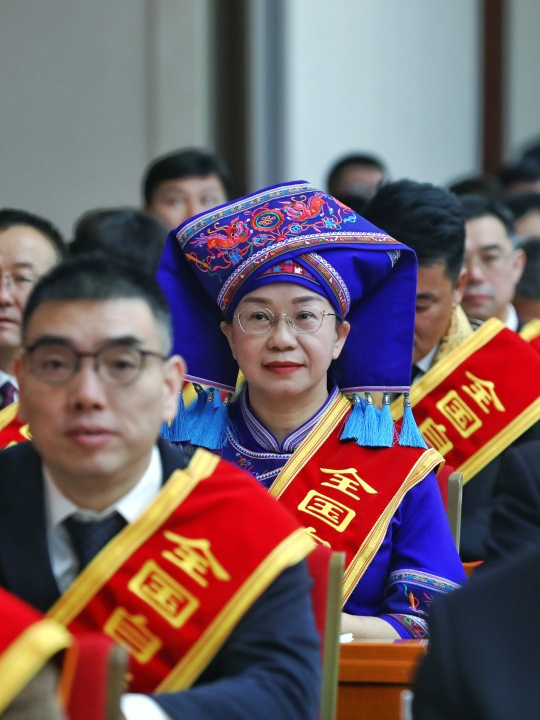 组图 | 今天,他们收获了一份沉甸甸的荣誉 组图 | 今天,他们收获了一份沉甸甸的荣誉