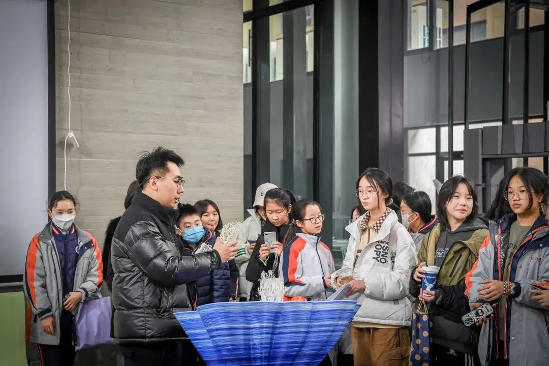 科普活动 | 在大大的东南大学校园里面挖呀挖呀挖,种下知识的种子,开灿烂的花 科普活动 | 在大大的东南大学校园里面挖呀挖呀挖,种下知识的种子,开灿烂的花