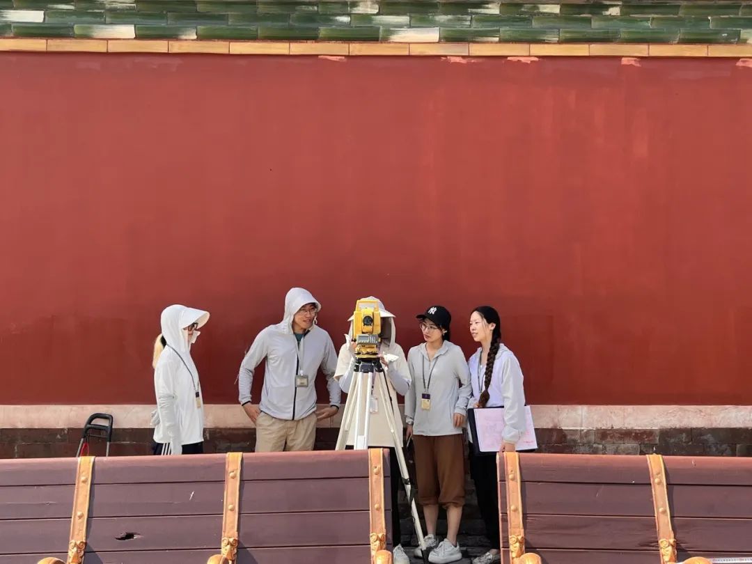 美苑英华丨绘制古建筑细节图、学习修复技艺,央美学生故宫实习与文物面对面 美苑英华丨绘制古建筑细节图、学习修复技艺,央美学生故宫实习与文物面对面