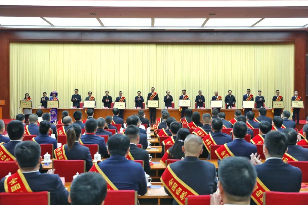 组图 | 今天，他们收获了一份沉甸甸的荣誉