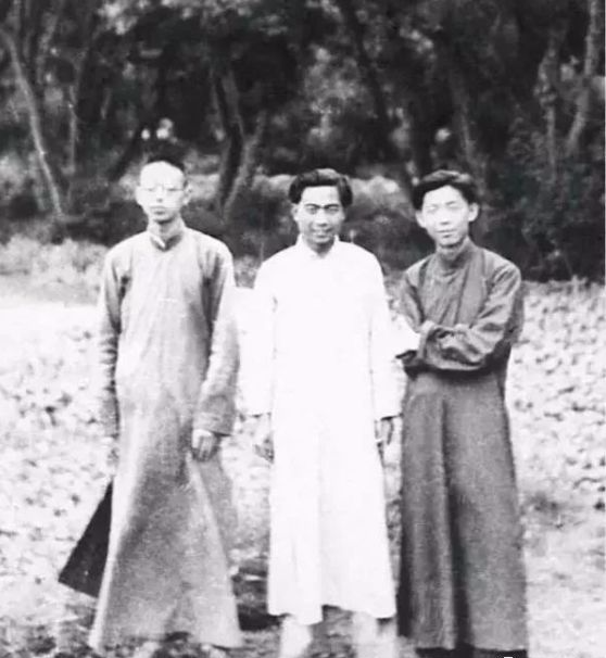 即便是夏日，读《南渡北归》 仍觉寒冷，心如滴血···